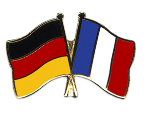 Deutsche und französische Flaggen